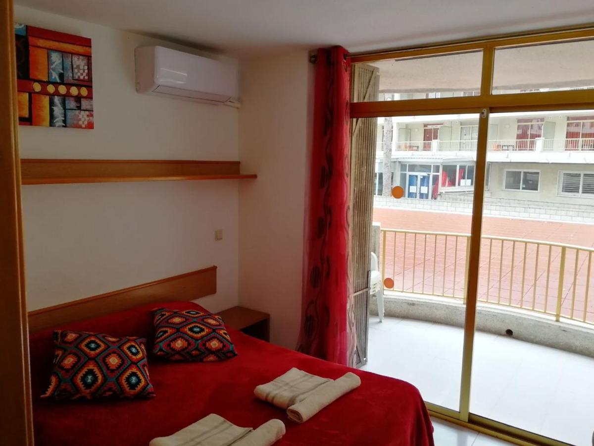 Studio In Aparthotel "Internacional" Salou Esterno foto